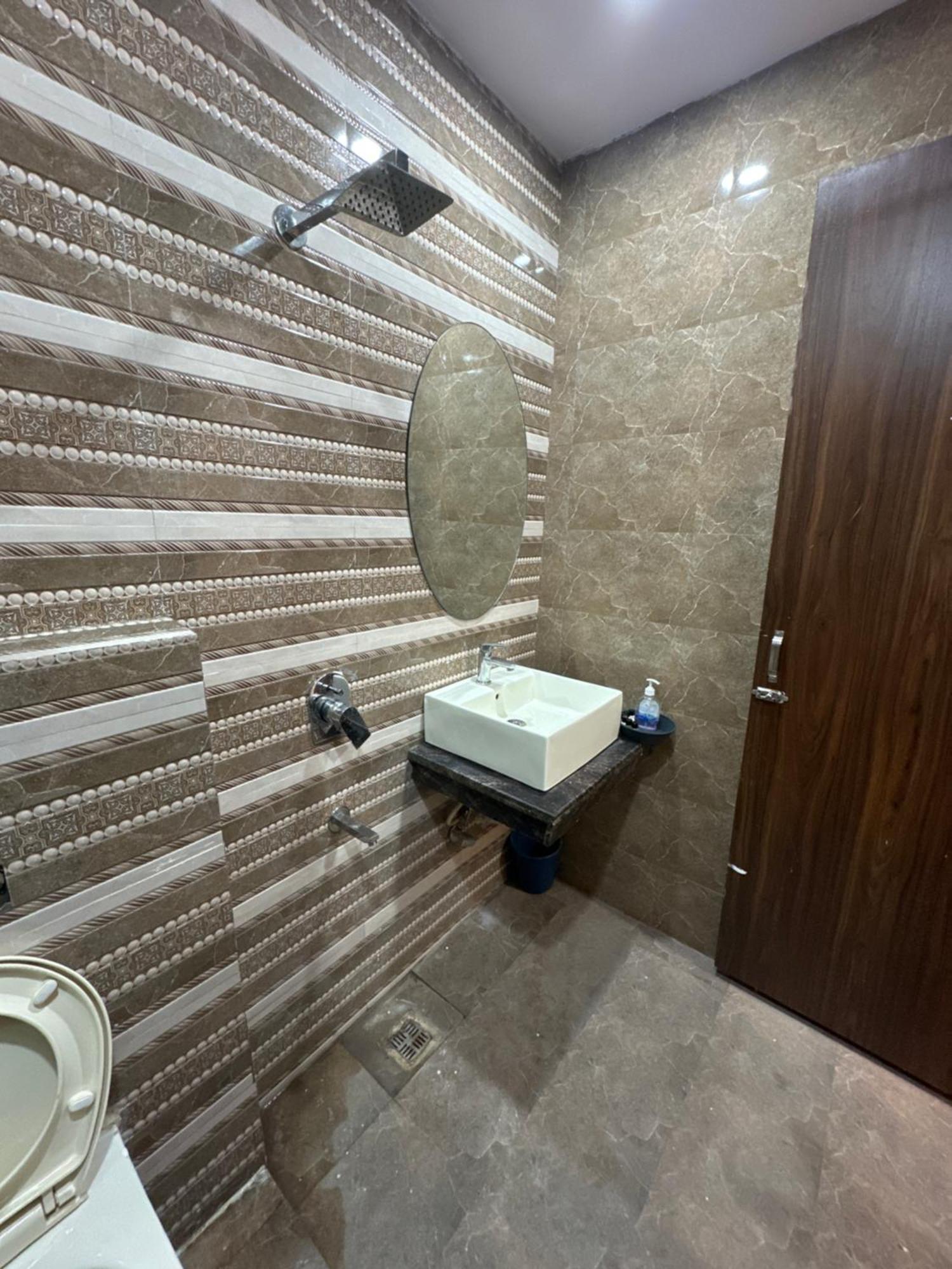 Bed and Breakfast The Bubbles Amritsar Exterior foto